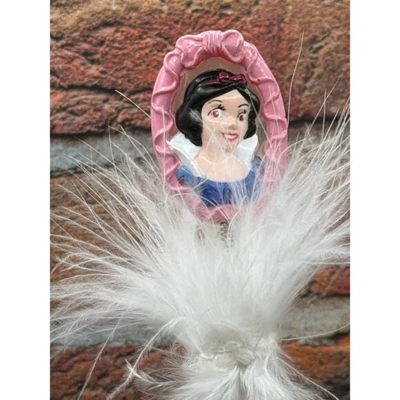 Disney Princess Snow White Ballpoint Pen With White Feather Topper - Picture 2 of 5